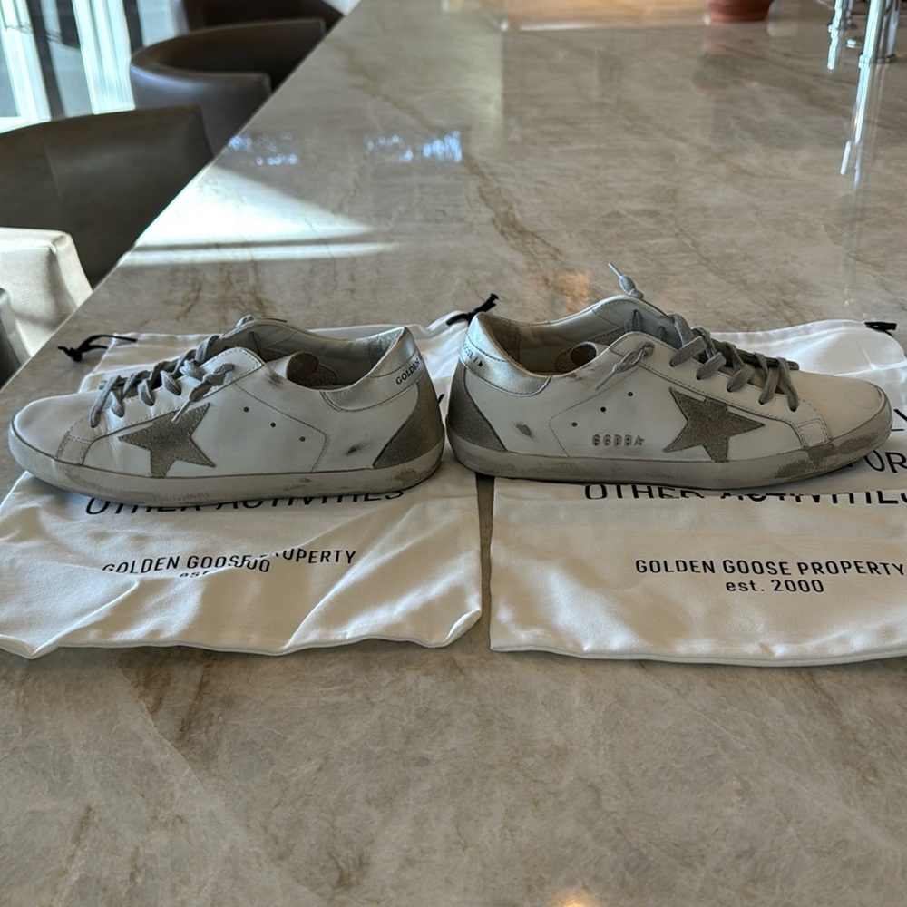 Distressed Golden Goose Super Star Classic Size 40. EXCELLENT CONDITION